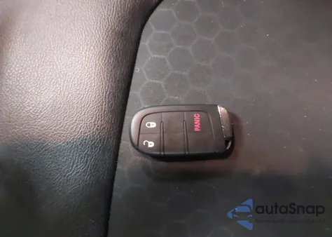 2021 Jeep Compass Latitude 4X4 z USA, uszkodzony, nr VIN 3C4NJDBBXMT521258